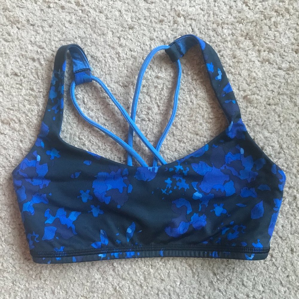 Lululemon Free to Be Bra